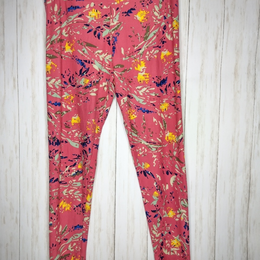 Lularoe tall and curvy leggings